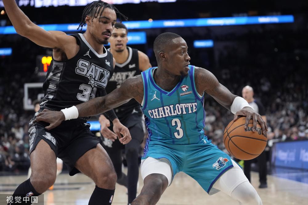 篮球——NBA常规赛：勇士胜国王.
